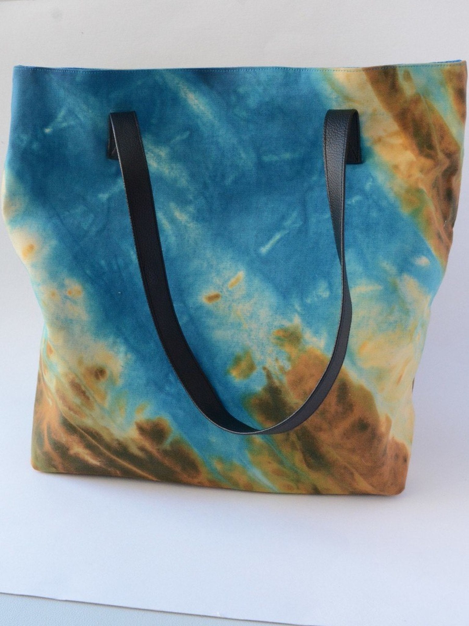 Ocean Waves Tie Dye Handbag